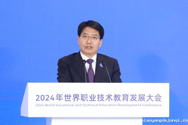 2. 邓云峰-山东省副省长(1).jpg