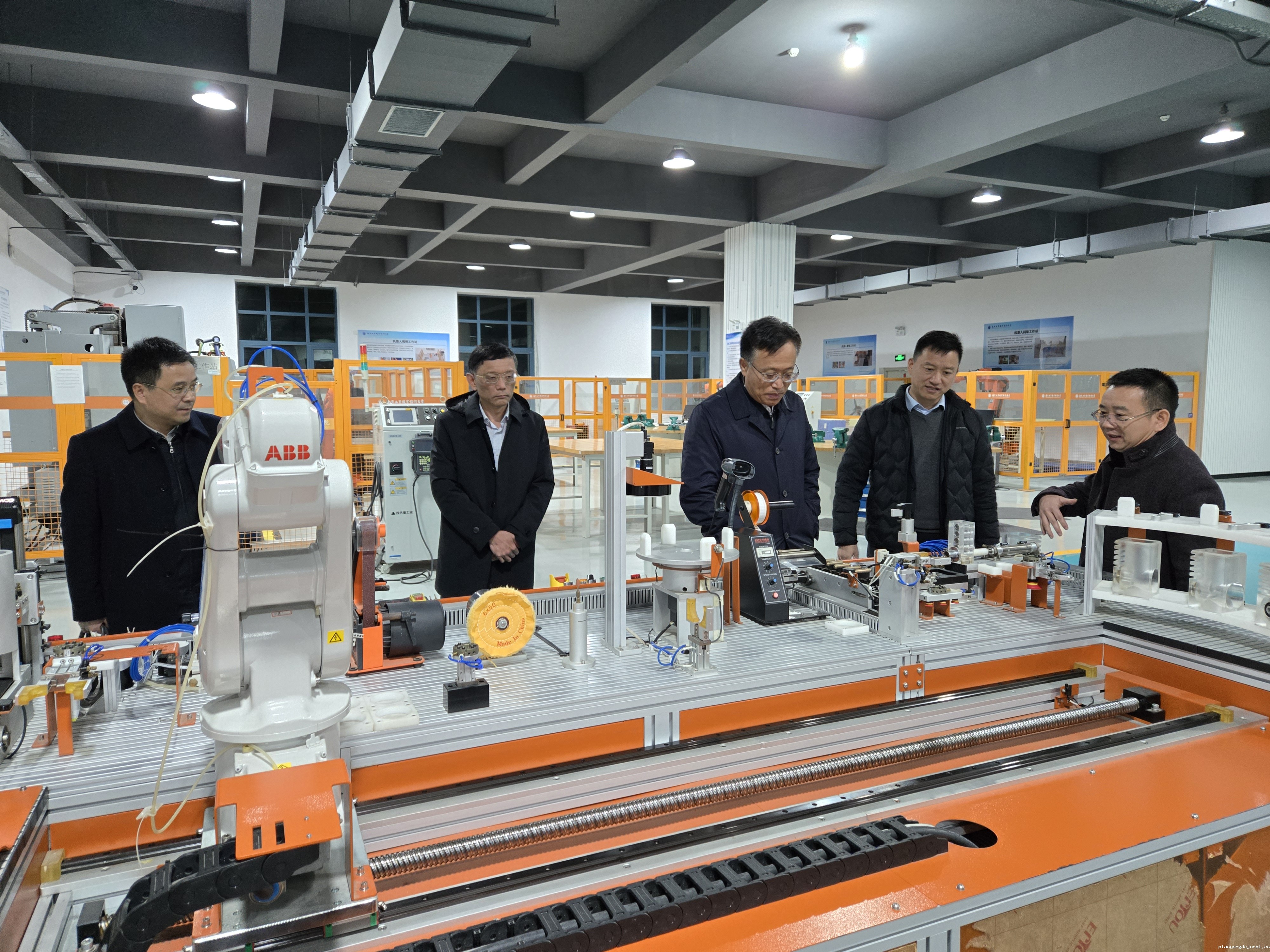 照片4.jpg 照片4.jpg