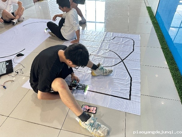 clip_image006.jpg clip_image006.jpg