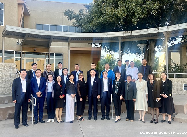 图7 访问加州州立理工大学波莫纳分校.jpg